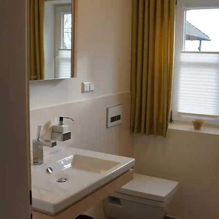 Anne's Farmhouse Hotel